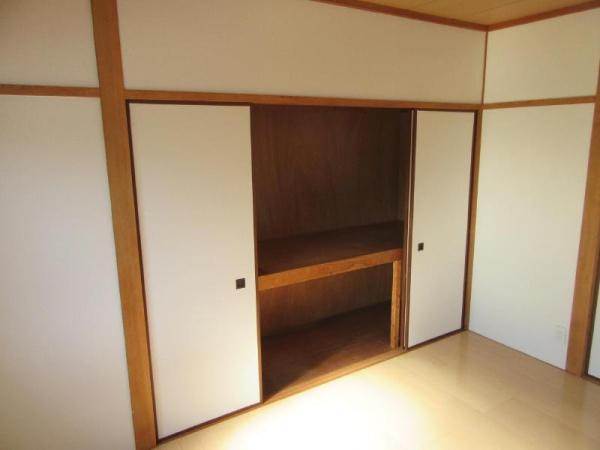 メゾンマツノC　収納　