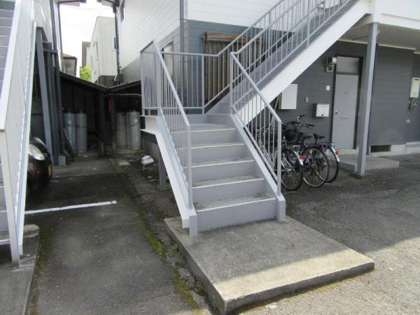 メゾンマツノC　エントランス　