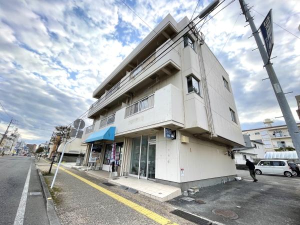 鶴田ビル　駐車場　