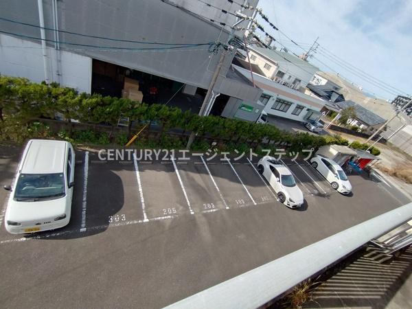 黒川第一マンション　駐車場　
