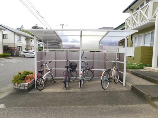 パレス木花台　エントランス　駐輪場