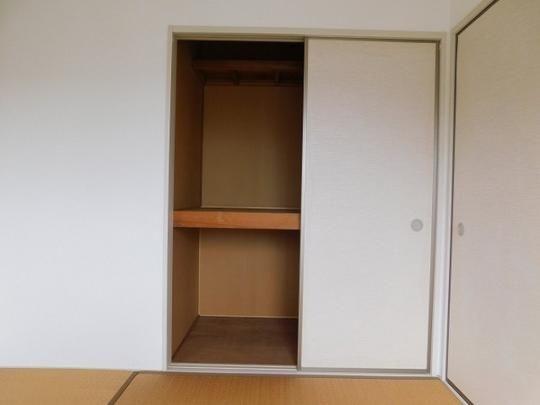 パレス木花台　収納　
