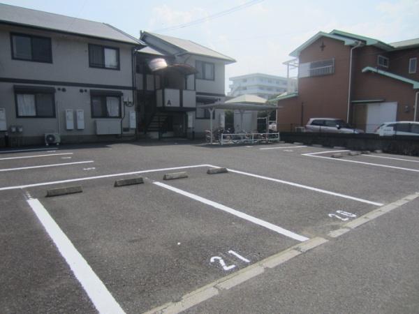 メゾンボナール・スプリング　駐車場　