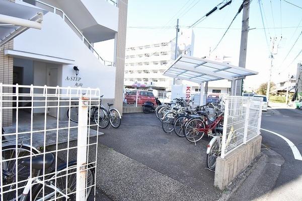 A-STEP丸山　エントランス　駐輪場