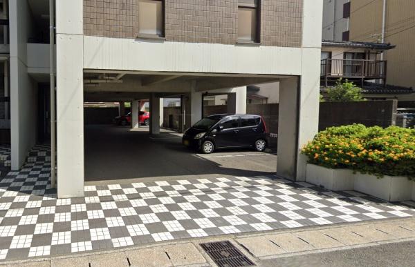 　駐車場　