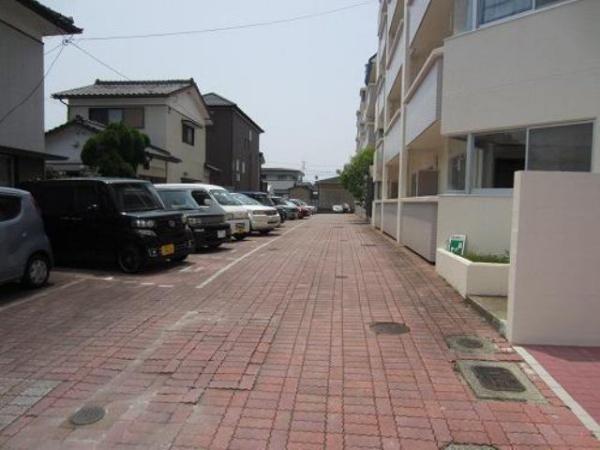 リージェントマンション　駐車場　