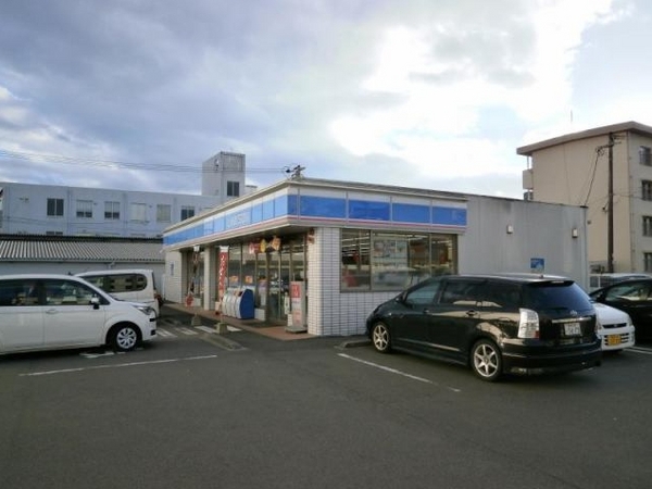 isle丸島　ローソン宮崎江平中町店（コンビニ）／455m　