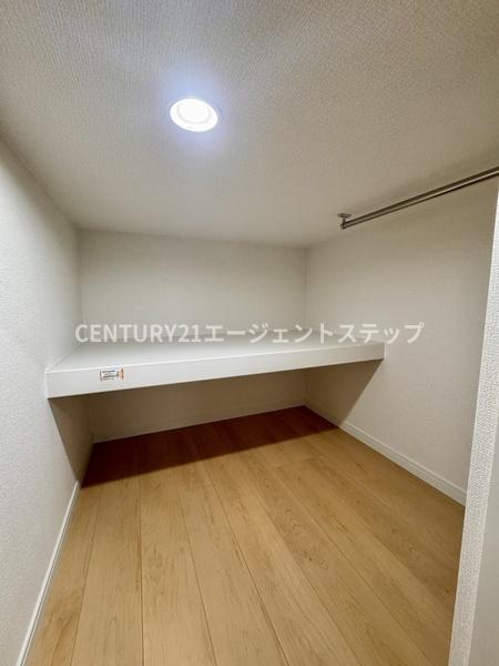 　収納　ウォークインクローゼット