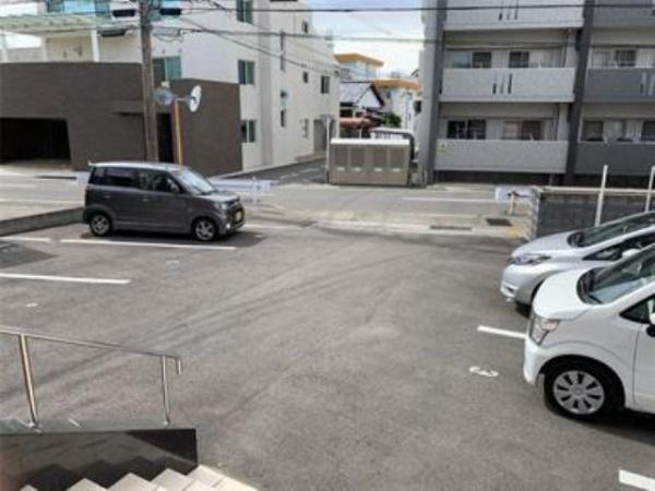 　駐車場　