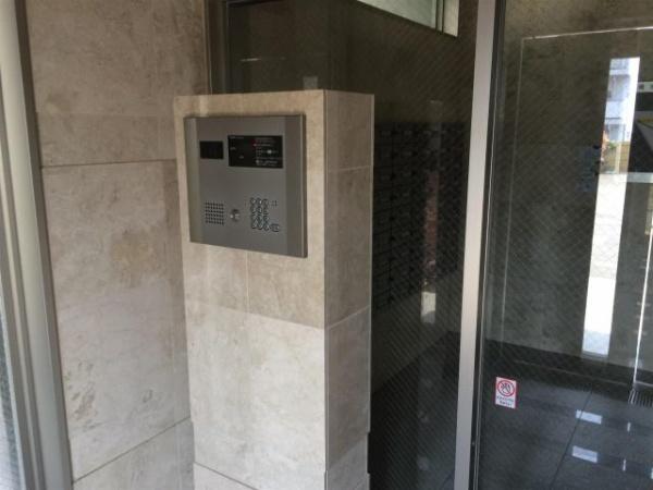 サンライズコート　エントランス　オートロック