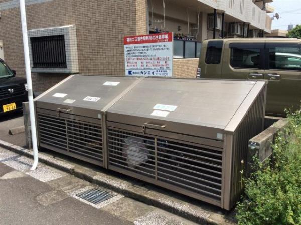 　エントランス　ゴミ置き場