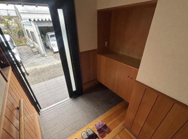 　玄関　