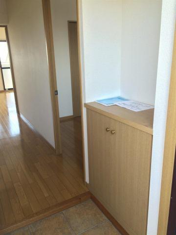 　玄関　