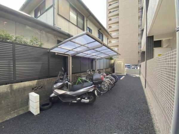 アーベイン清水　その他共用部分　駐輪場