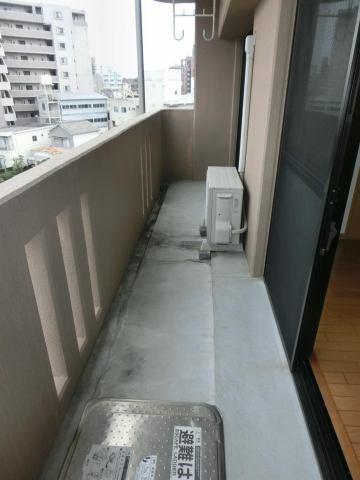 　バルコニー　