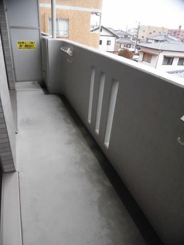 　バルコニー　