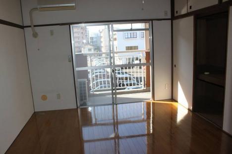 第6シャトーモリオカ　洋室　