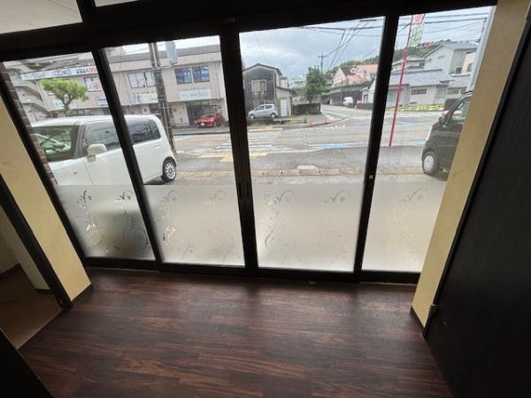 　エントランス　