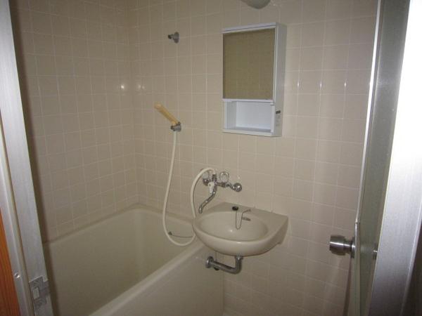 第１０シャトーモリオカ　バス　