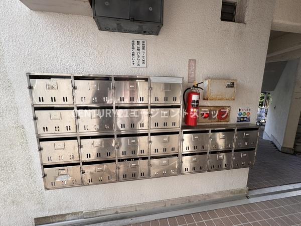 　エントランス　集合ポスト
