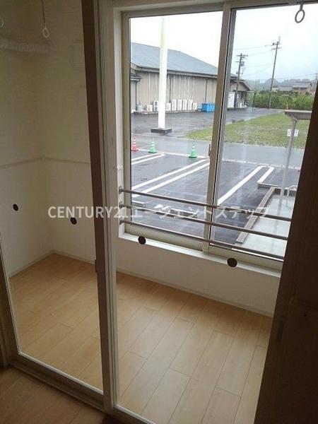 　バルコニー　インナーバルコニー