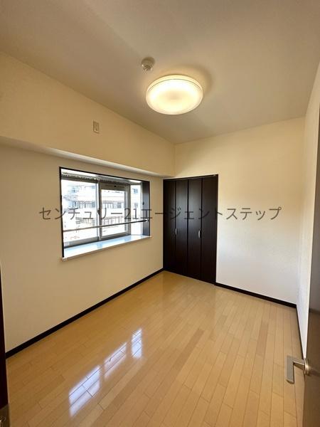 　洋室　中部屋洋室