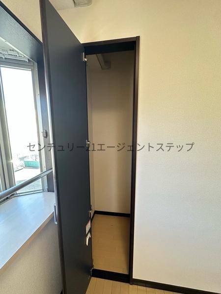 　収納　クローゼット（北側洋室）