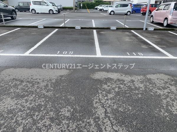アルテマイスターリノ　駐車場　