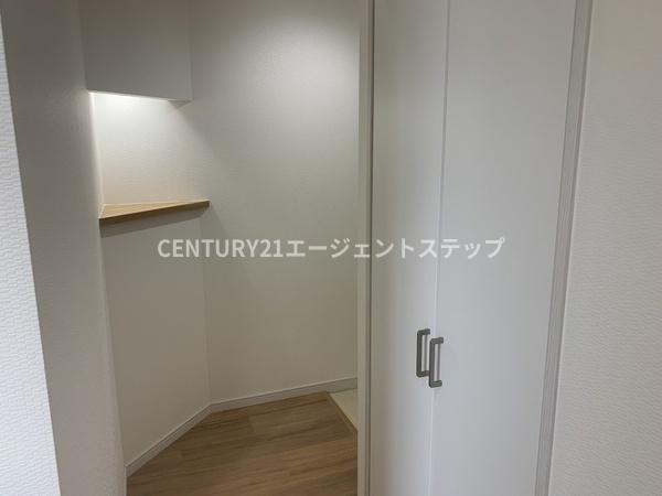 アルテマイスターリノ　玄関　