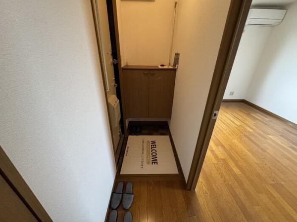 　玄関　