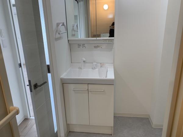 Ａｐａｒｔｍｅｎｔ　洗面台・洗面所　
