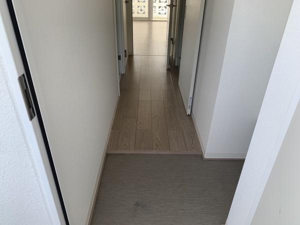 Ａｐａｒｔｍｅｎｔ　玄関　