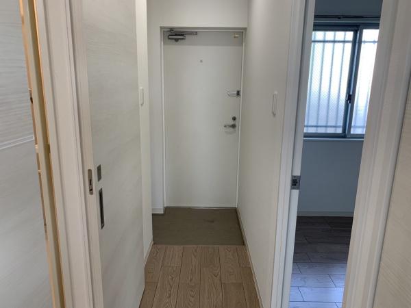 Ａｐａｒｔｍｅｎｔ　玄関　