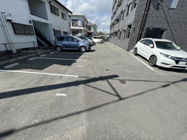アーベイン堀川　駐車場　