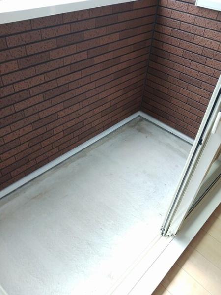 ハイ　バルコニー　