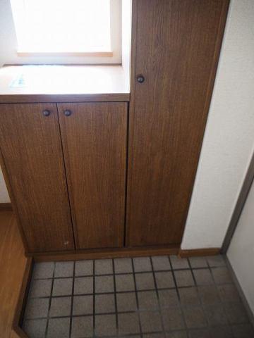サンスカイ草葉　玄関　