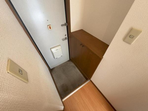 パークサイド正手館　玄関　