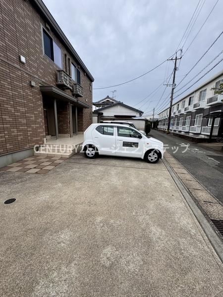 オリンピア　駐車場　