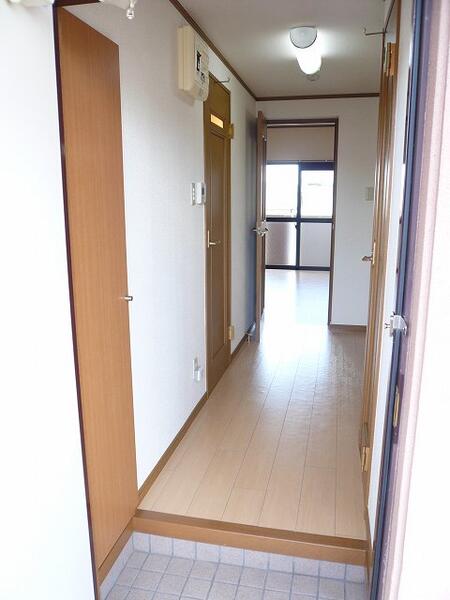 　玄関　