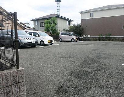 チェリーブロッサム明日花　駐車場　