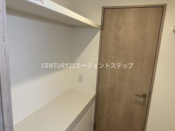 　収納　ウォークインクローゼット