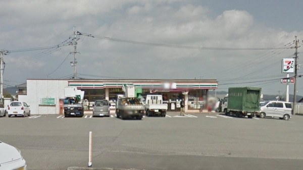 ミッテ　ドルフ２　セブンイレブン田野中ノ原店（コンビニ）／711m　