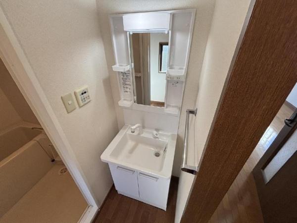 レジデンス神宮イースト　洗面台・洗面所　