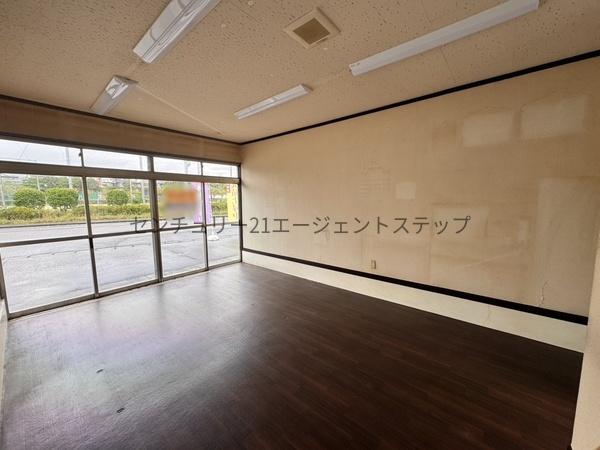 赤江中前店舗事務所　洋室　