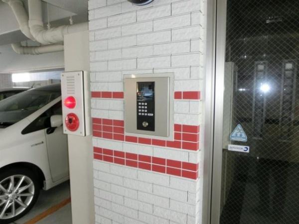 　エントランス　オートロック