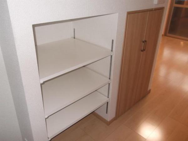 クロスワイズ神宮外苑ウエスト　収納　