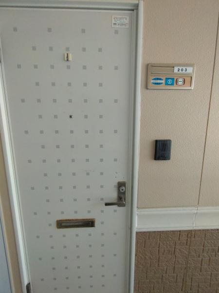 翠ヶ丘六番館　玄関　