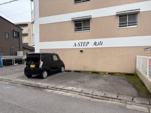 A-STEP丸山　駐車場　