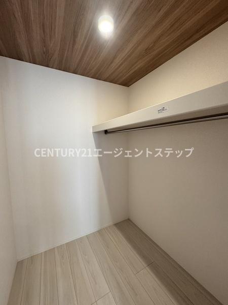 　収納　ウォークインクローゼット