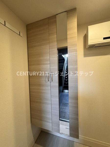 　玄関　シューズボックス